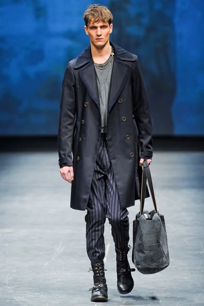 Look 20